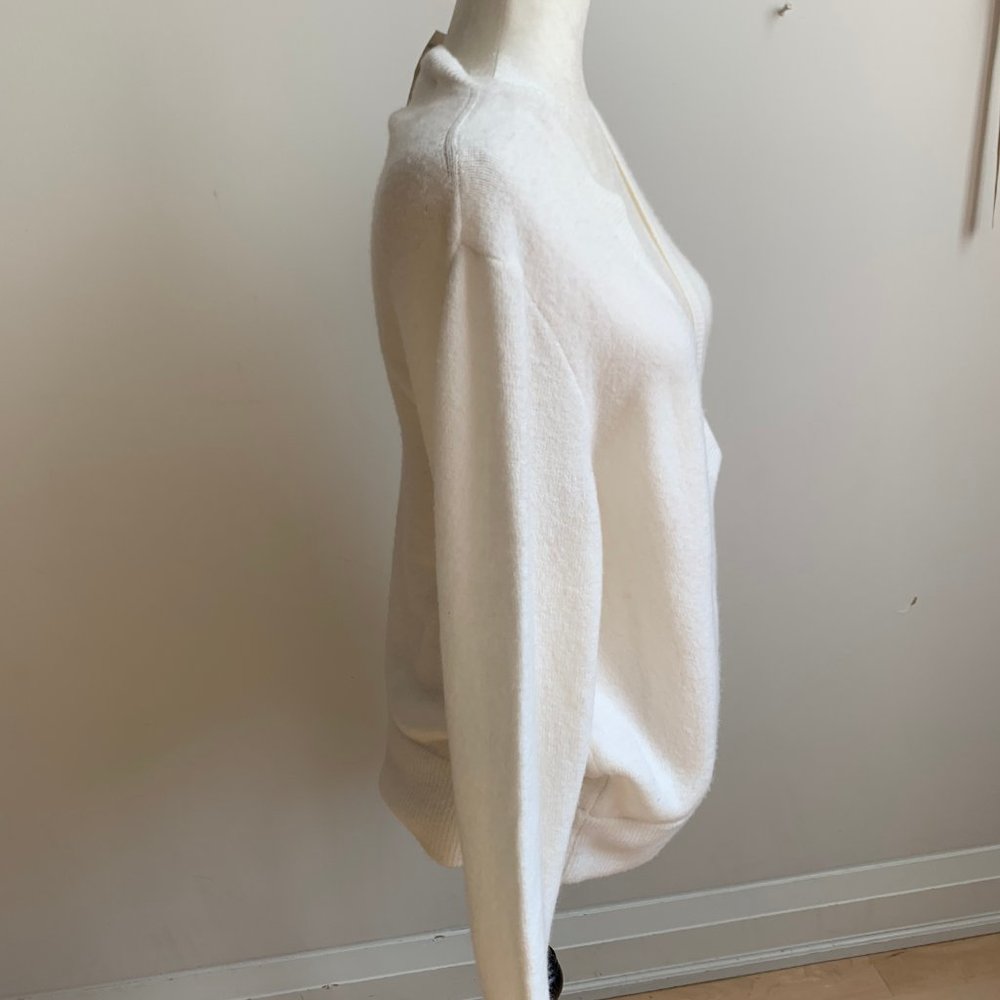 *HOST PICK*Madewell wrap front Ivory BNWT sweater - Picture 4 of 10